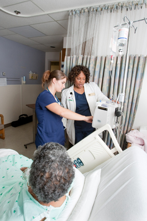 UM-Flint nursing students learn in real health settings