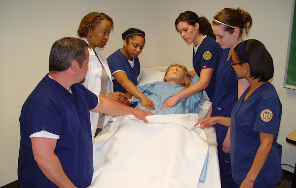 UMFlint Department of Nursing to Award Ten 10,000