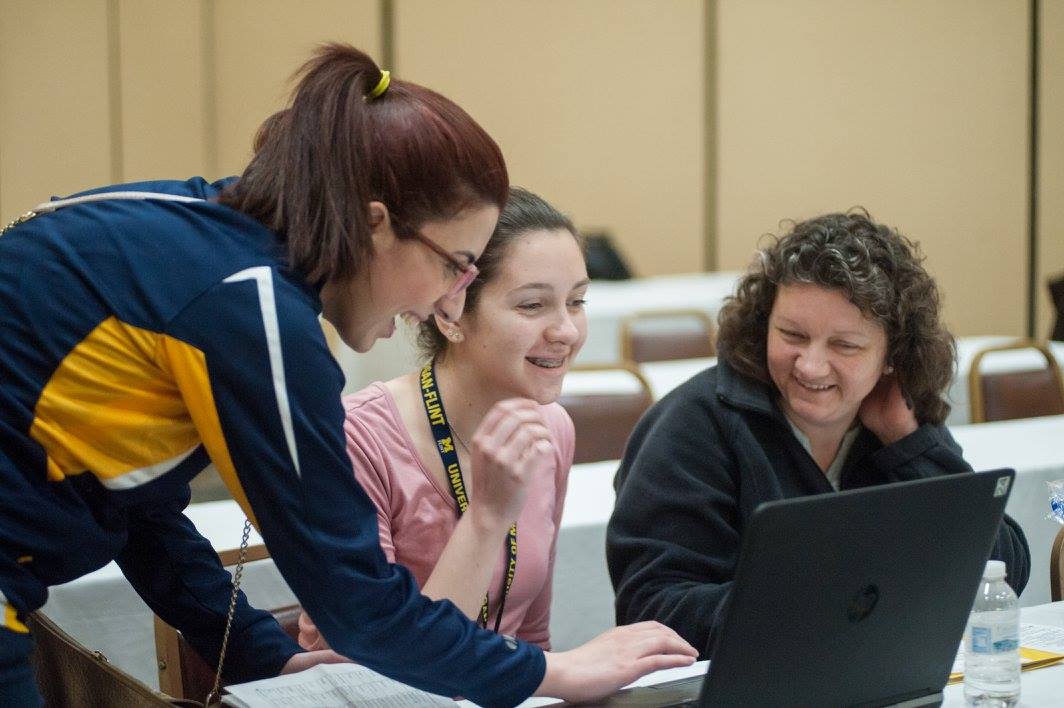 Current UM-Flint students assist prospective students at Admitted Student Day