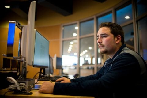 Business student in School of Management's finance lab