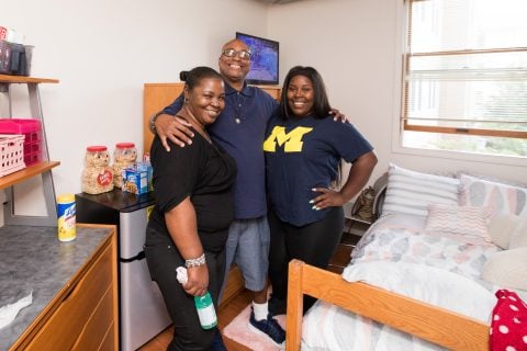 Nickyl Nelson and her family at First Street Residence Hall for Move-In Day