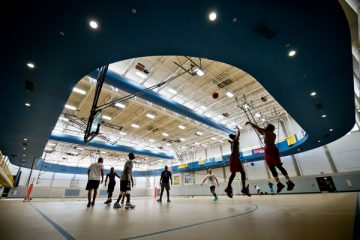 Students play basketball at the UM-Flint Recreation Center