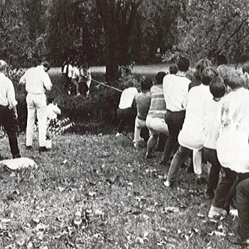 Tug-of-War tradition returns at UM-Flint Family Day