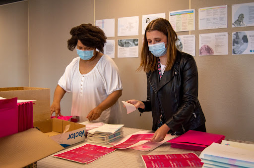 Students working on a vaccine guide