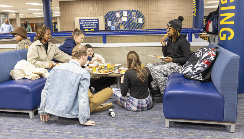 Students eating in the UCEN