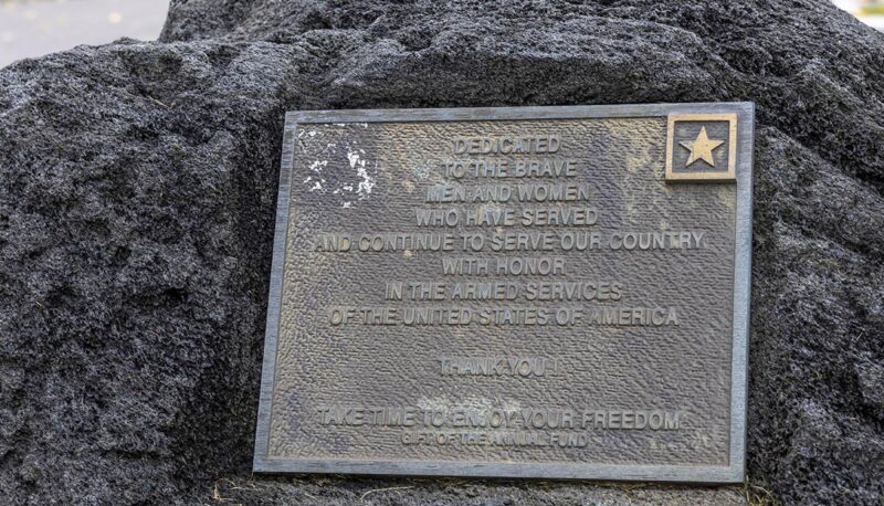 A veterans memorial plaque that reads: Dedicated to the brave men and women who have served and continue to serve our country with honor in the armed forces of the United States of America. Thank you! Take time to enjoy your freedom. Gift of the annual fund.