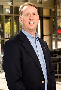Photo of Thomas Henthorn